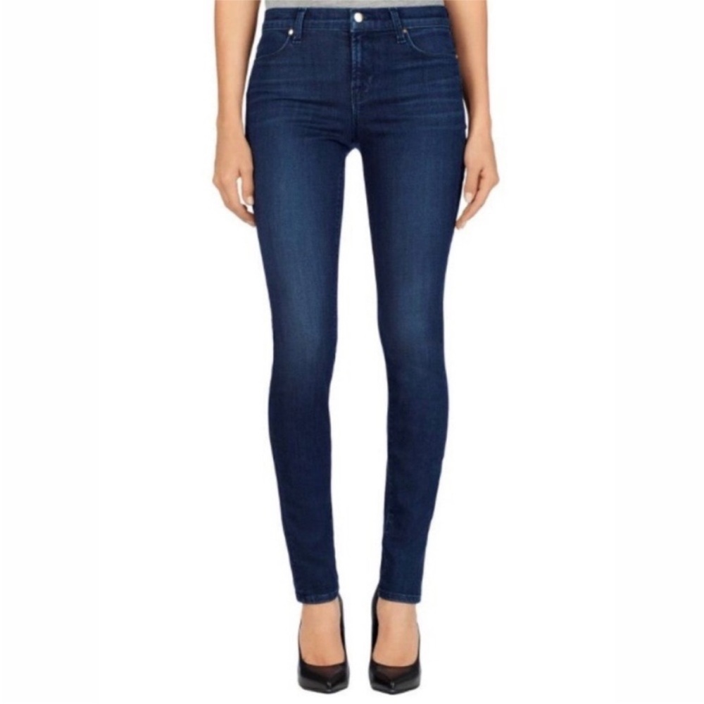 J BRAND 620 Mid-Rise Super Skinny Jean in Fix Wash